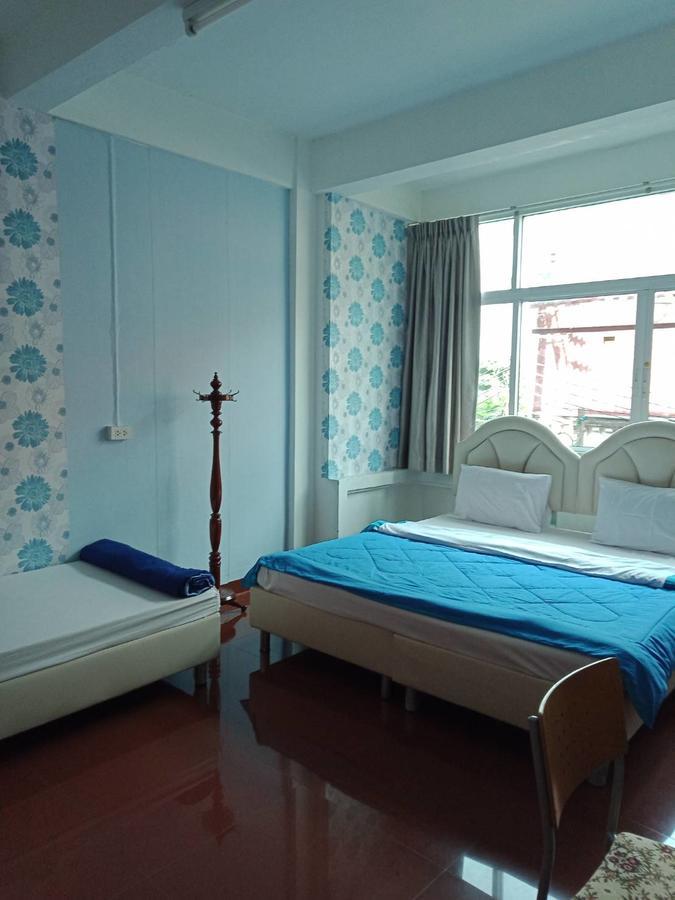 Room For You Bangkok Exterior photo